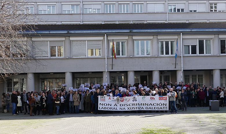 17-11-16-MobilizacionXustiza-Audiencia-ACorunha-04.jpg